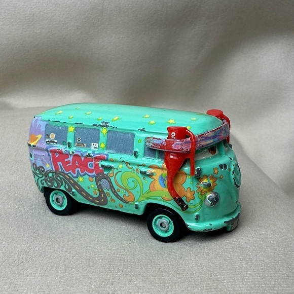 Disney Pixar Cars Diecast Fillmore Rare With Headband Gas Cans - Picture 1 of 5